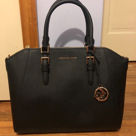 Michael Kors Handbags - Micheal Kors leather satchel bag